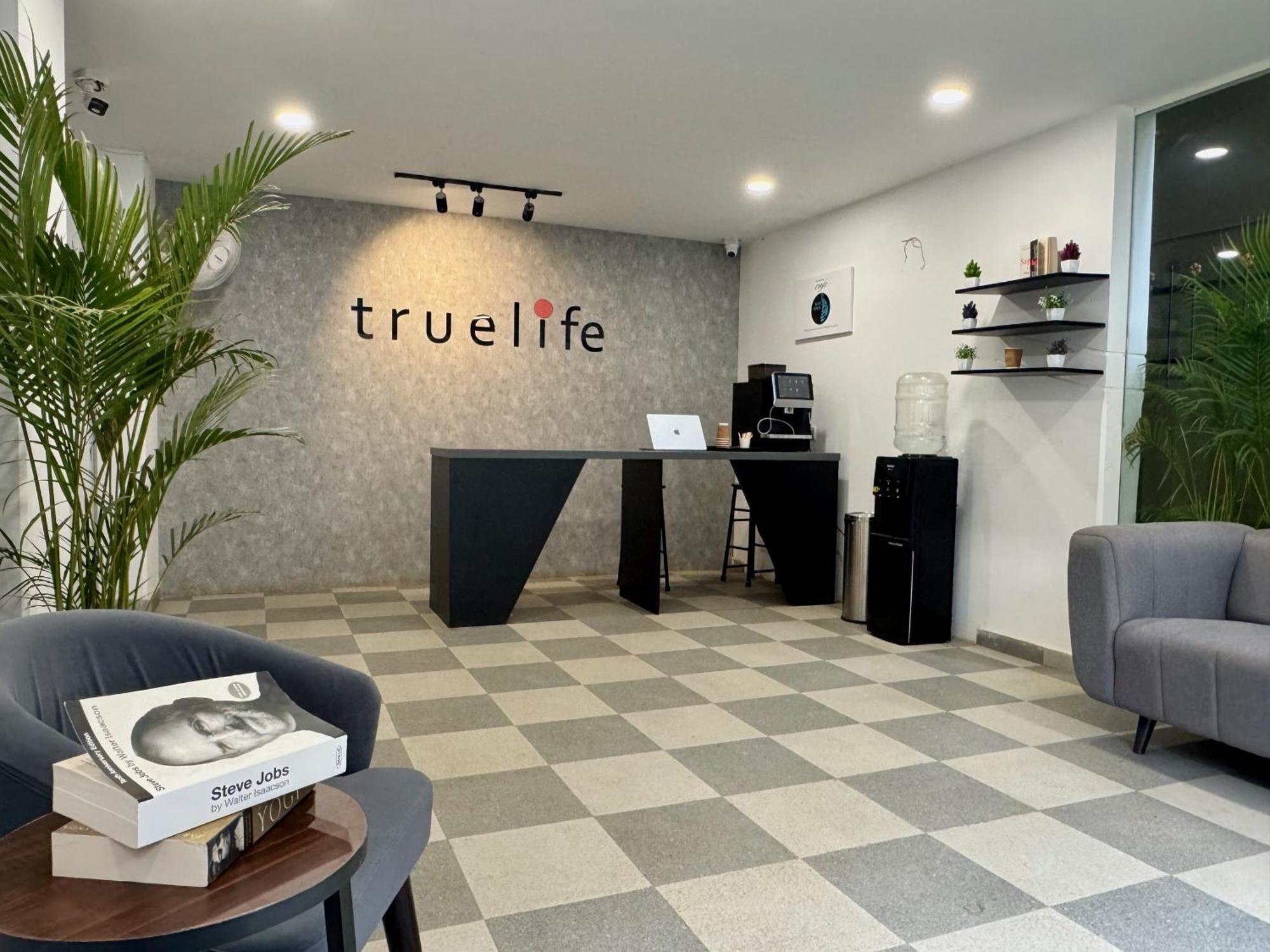 העיר בנגלור Truelife Whitefield - Premium 1 Bhk Apartments - Prime Location - Easy Access To Main Rd - Metro - Itpl - Fast Wifi - Kitchen - Smart Tv - Power Backup - Park - Garden Views מראה חיצוני תמונה