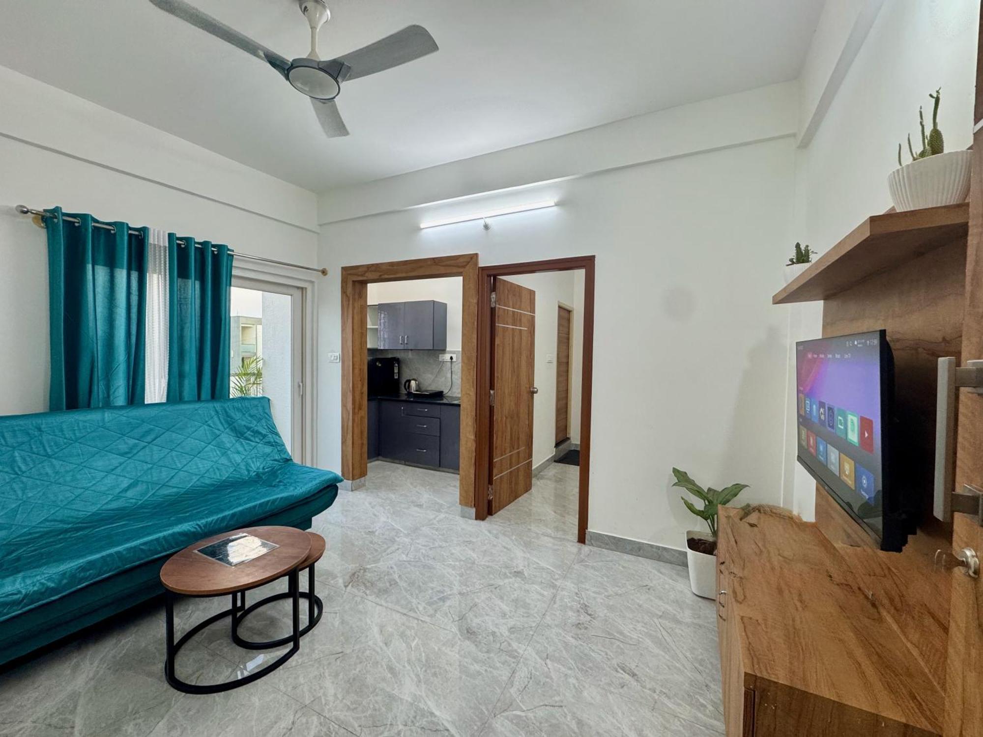 העיר בנגלור Truelife Whitefield - Premium 1 Bhk Apartments - Prime Location - Easy Access To Main Rd - Metro - Itpl - Fast Wifi - Kitchen - Smart Tv - Power Backup - Park - Garden Views מראה חיצוני תמונה