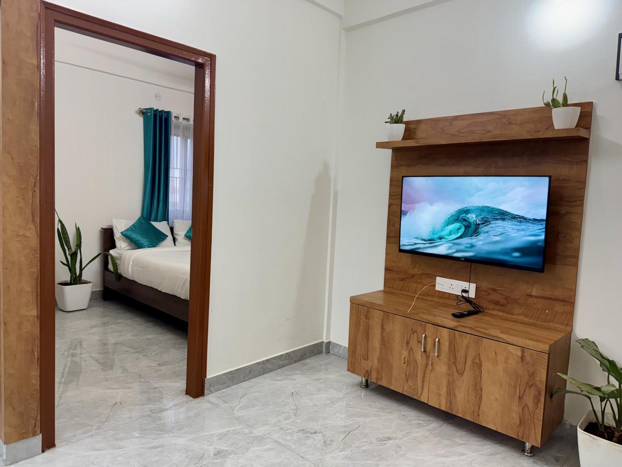 העיר בנגלור Truelife Whitefield - Premium 1 Bhk Apartments - Prime Location - Easy Access To Main Rd - Metro - Itpl - Fast Wifi - Kitchen - Smart Tv - Power Backup - Park - Garden Views מראה חיצוני תמונה